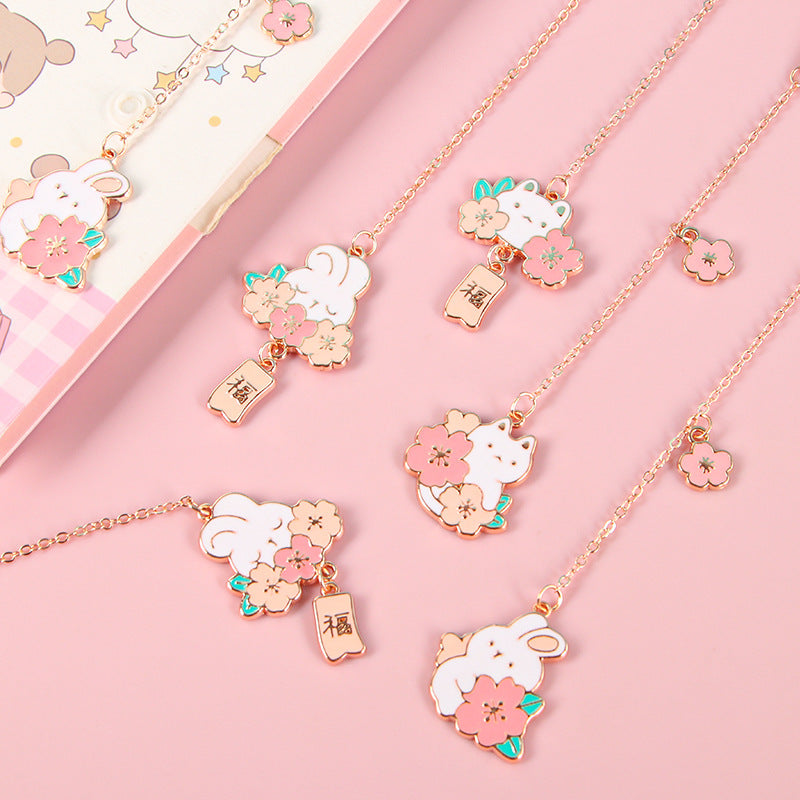 Creative Metal Bookmark Cute Pendant Clip for Students