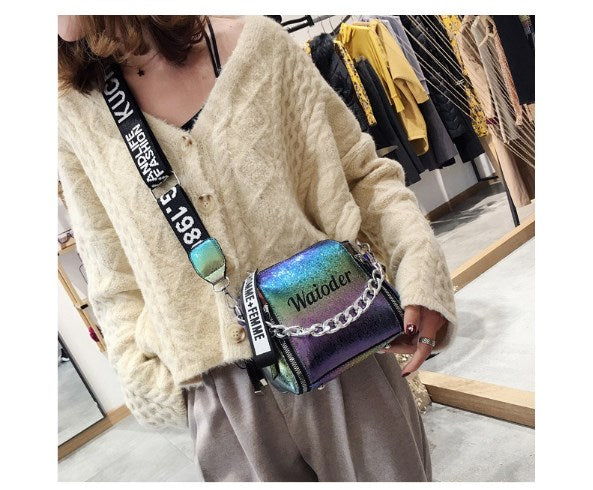 Wholesale Women's 2018 Trendy Crossbody Bag with Strap