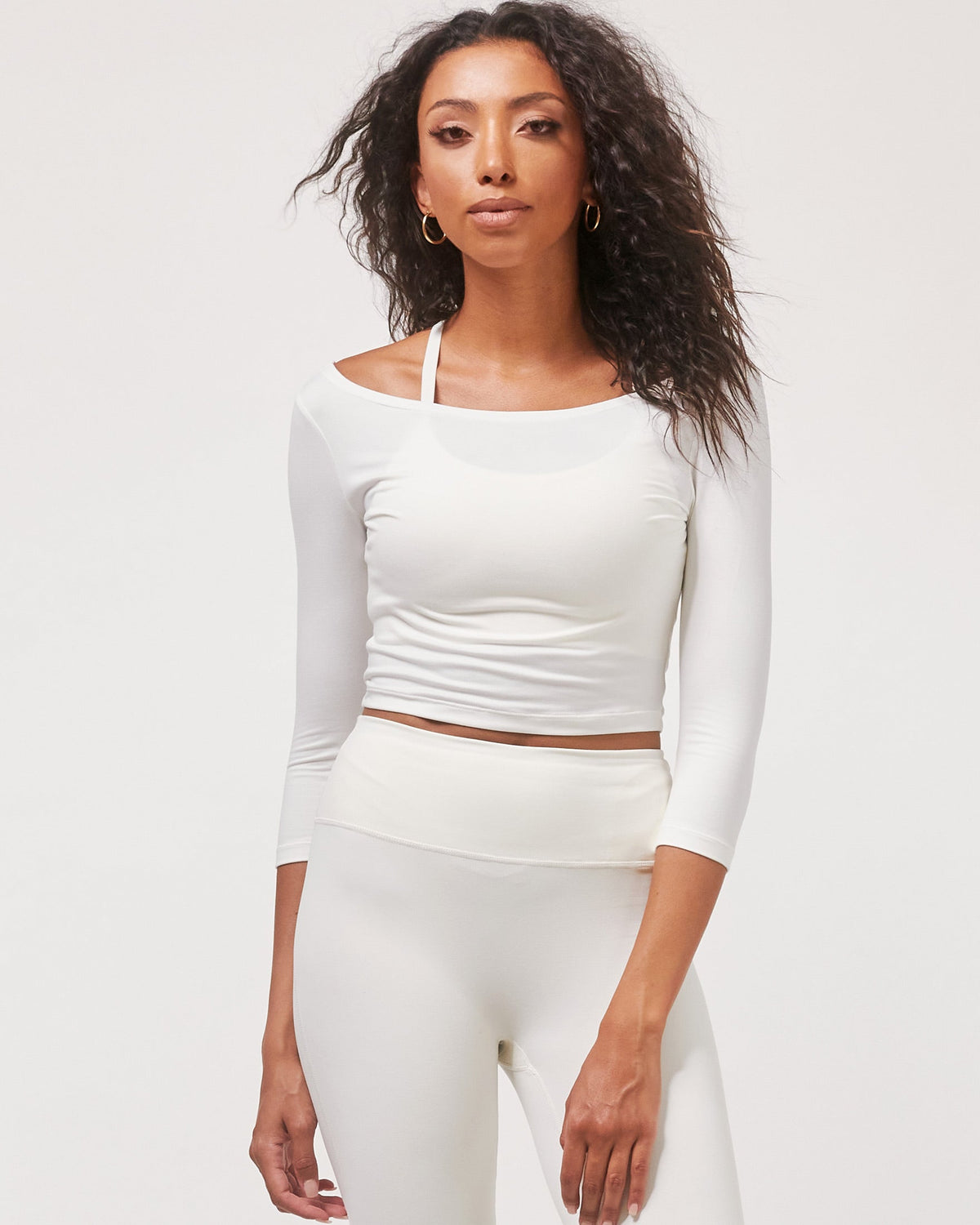 Dynamic Cozy Open Shoulder 3/4 Sleeve