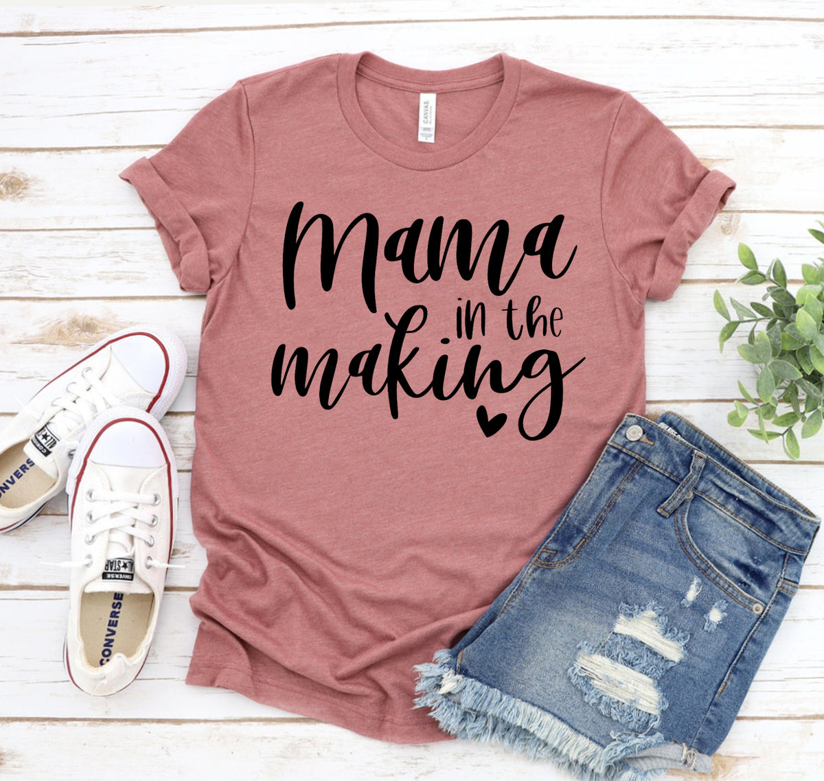 Mama In The Making T-shirt