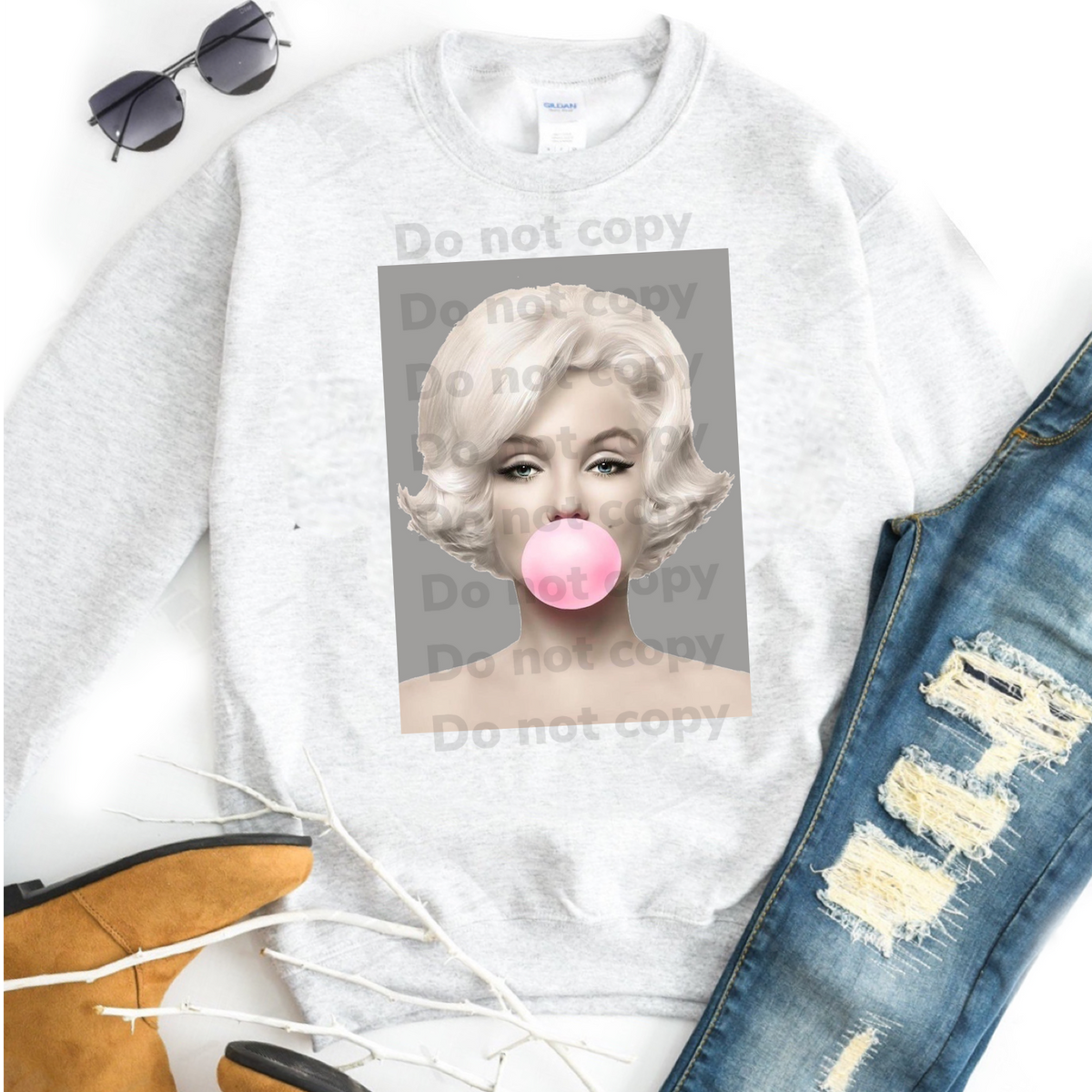 Marilyn Monroe Bubble Gum - Sepia Tone