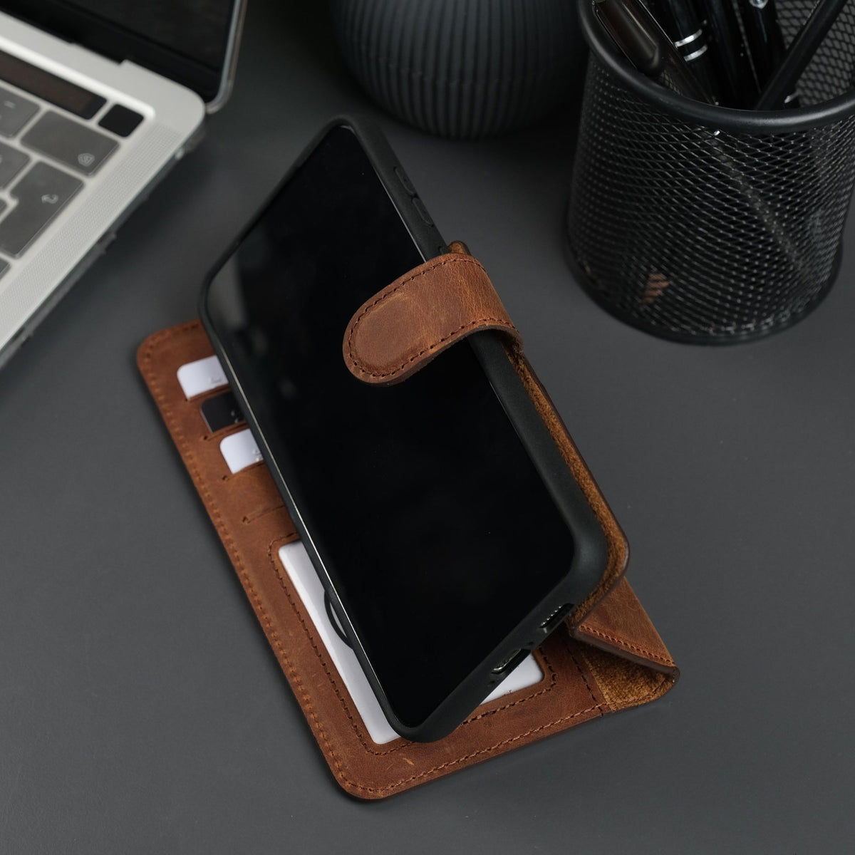 Leather Samsung Galaxy S25 Plus Wallet Case | Buffalo
