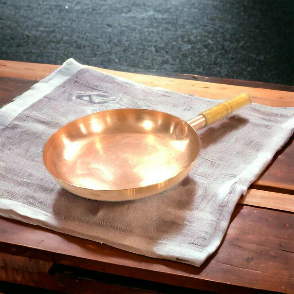 10" Round Plain Copper Pan with Matte Finish, Wood Handle and Spatula